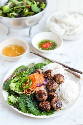  Bún Chả Hà Nội: Where Charred Aromatic Goodness Meets Tangy Refreshing Dips!