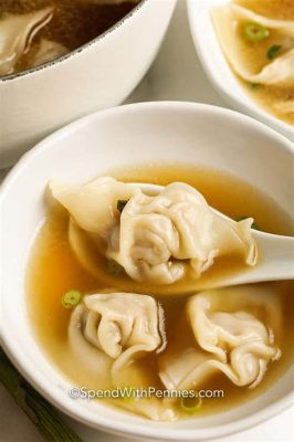  Wontons In A Spicy Soup - A Culinary Symphony Of Tender Meat Parcels and Fiery Broth